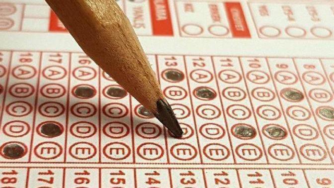 Milli Savunma Üniversitesi sınava giren adayda koronavirüs pozitif çıktı. Yks için çok acele edilmiyor mu?