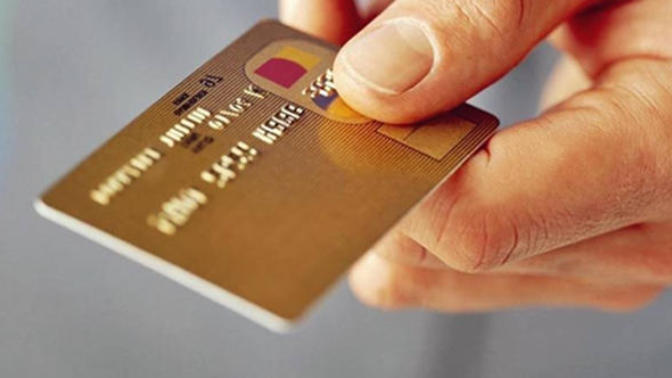 Paypal hesabı açmak için kredi kartı no yda ıban şart mı?