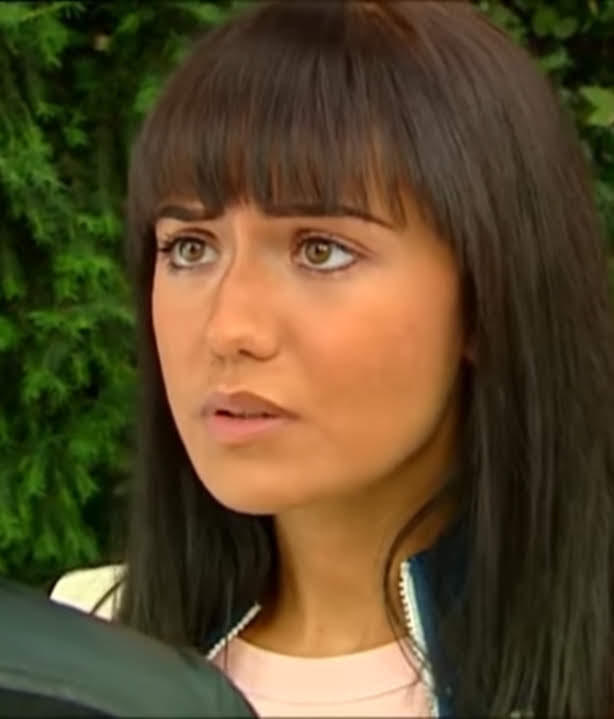 Hande Erçel, Fahriye Evceni ne kadar ezebilir güzelliğiyle?