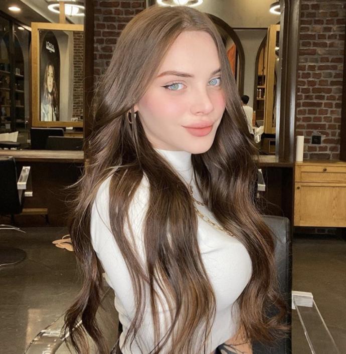 Bu kız kadar seksi ve güzel nasıl olabilirim?