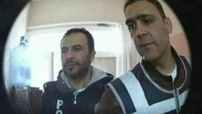 Kapınız Polis Tarafından Çalınsa Muhtemelen Hangi Suçtan Aranıyor olurdunuz?