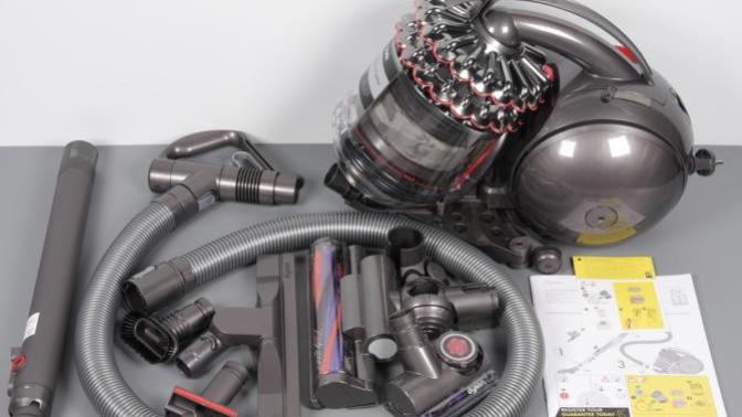 Dyson DC52 Animal Complete kullanan var mı?