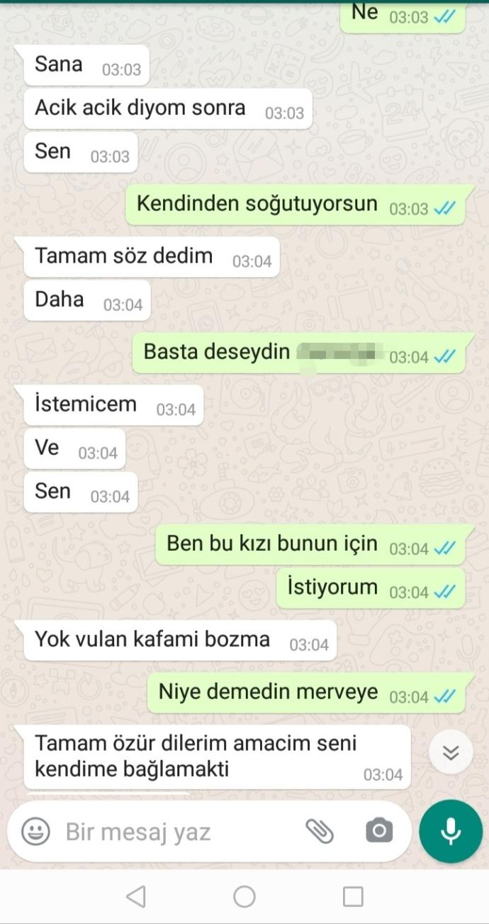 Arkadaşlar sizce beni seviyor mu?