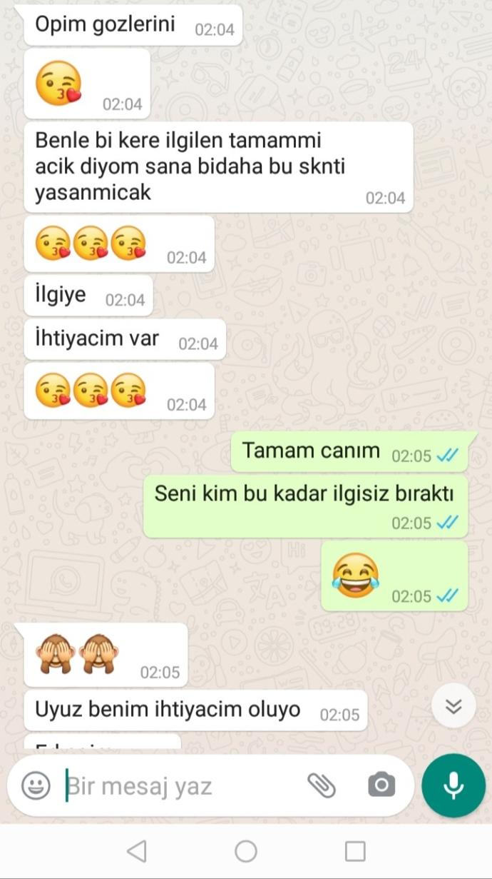 Arkadaşlar sizce beni seviyor mu?