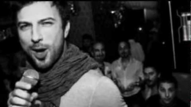 Geceye birer Tarkan şarkısı linki bırakalım mı?