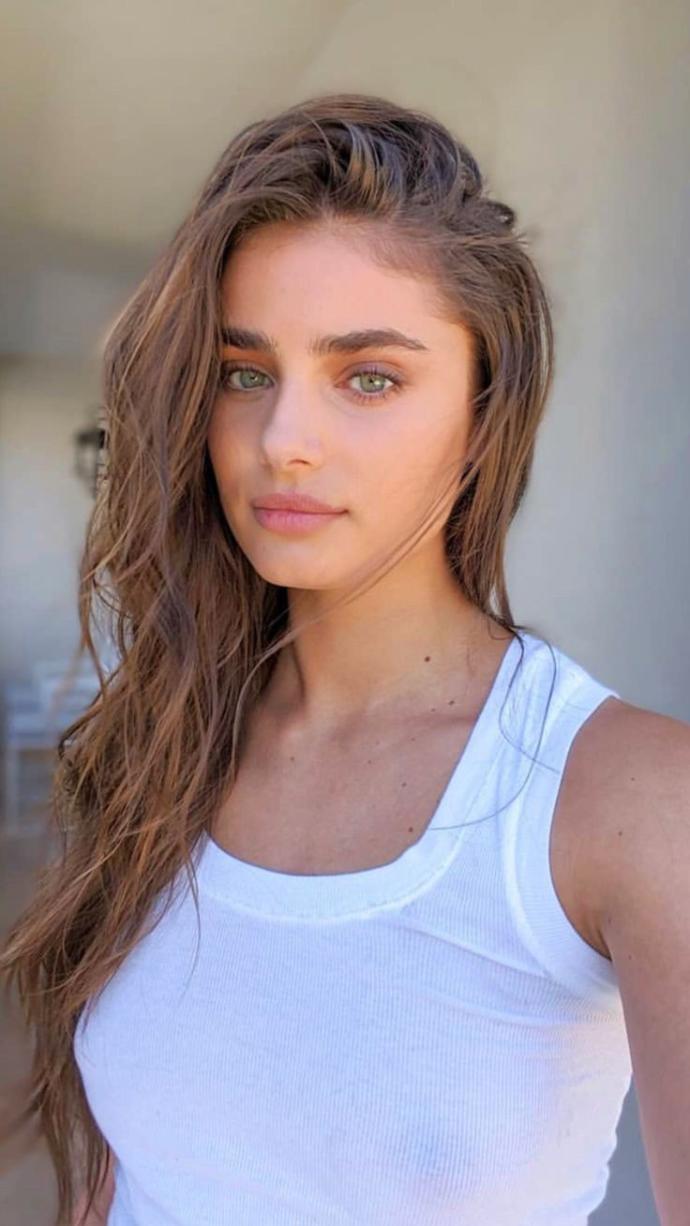 Barbara Palvin mi Taylor Hill mi?