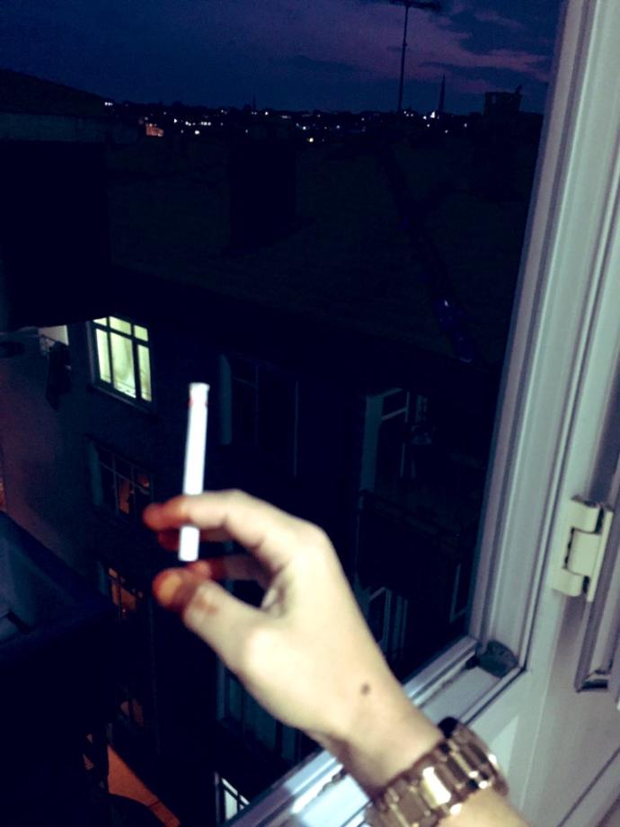 Herkes geceye bir söz bıraksın olur mu?