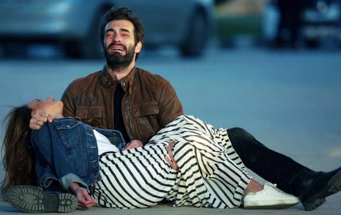 Bir film/dizi akıllara mutlu sonla mı daha iyi kazınır, mutsuz sonla mı?