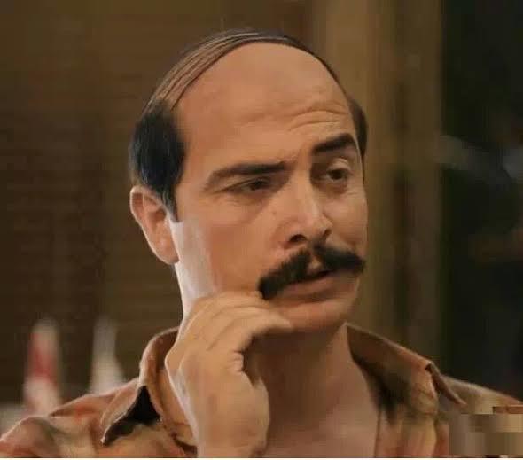Yarışma alarmı: Dans eden bukleler! Bukleli saçlarını savurmaktan en zevk aldığın yaz şarkısı hangisi?