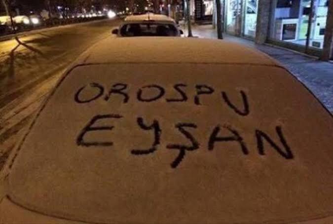 Ezel dizisini izleyen gelsin. Eyşanlar ömerler burada mı ses verin?