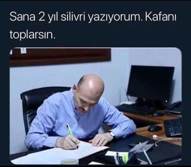 Cumhurbaşkanının canlı yayını yoruma kapatıldı, gençler protestoyu Twitter'a taşıdı. Bu durum ile alakalı siz ne düşünüyorsunuz?