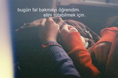 Bugün fal bakmayı öğrendim, elini tutabilmek için desem bir şansım olur mu?