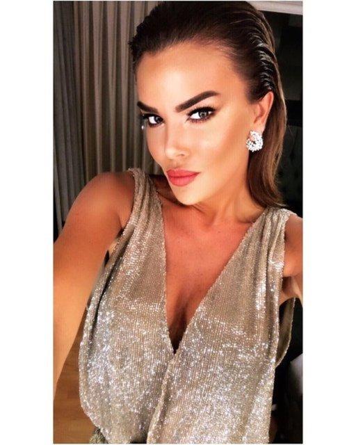 Özlem Yıldızdan duvarları yamultan ilginç shoplar! Shop kadınların temel ihtiyacı mı oldu?