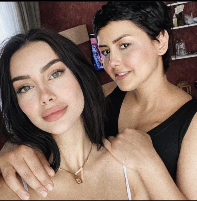 Bu kız güzel mi sizce,10 üzeri kaç?