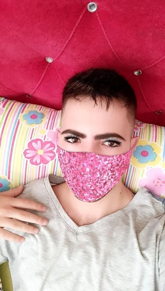 Yüz maskesi varken makyaj yapmak gereksiz mi?
