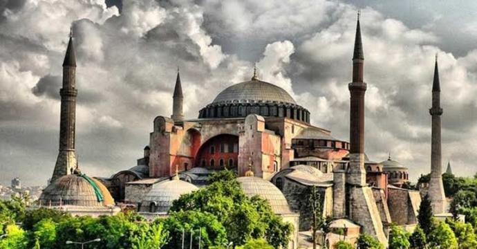 Ayasofyanın ibadete açılması hakkında ne düşünüyorsunuz?