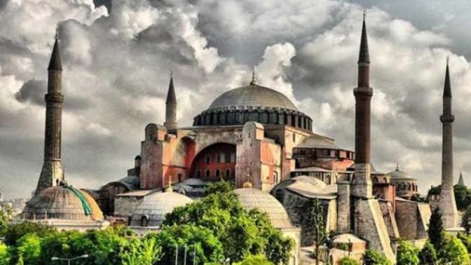 Ayasofya'nın ibadete açılması hakkında ne düşünüyorsunuz?