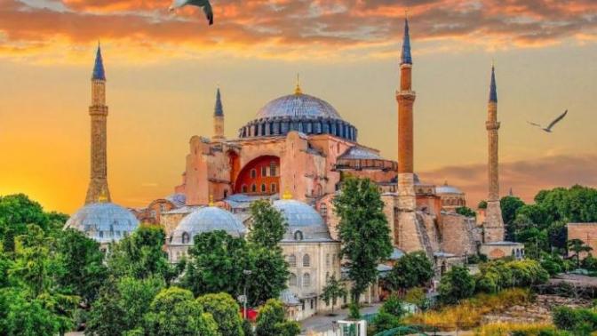 AKP'li Ercan Kırdağ Atatürk hakkında, “Ayasofya açıldı, taştan adam eriyor.” Bu isme ne söylemek istersiniz?