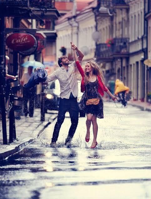 Yağmurlu hava neden romantik olur?