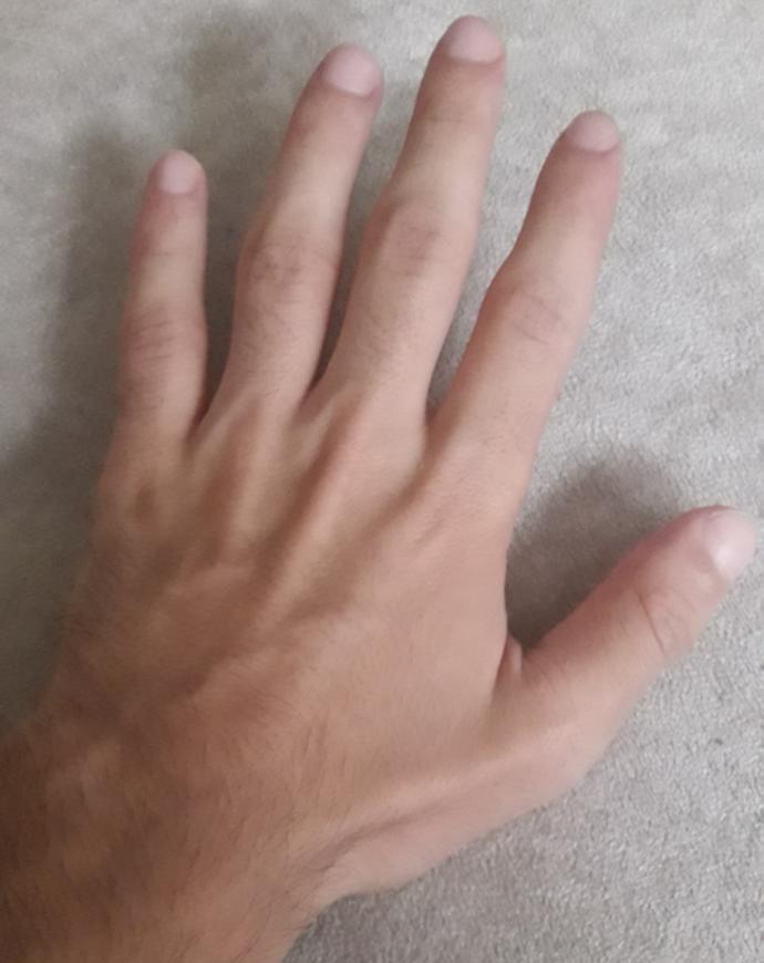 Eli güzel erkekler 1 adım önde midir?