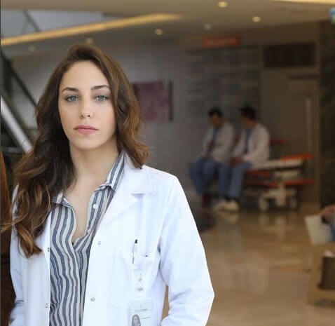 Eylül Erdemin dik duruşu, azmi, kararlılığı, güçlülüğü, zekası kurgusal karakteri muhteşem güzeldi