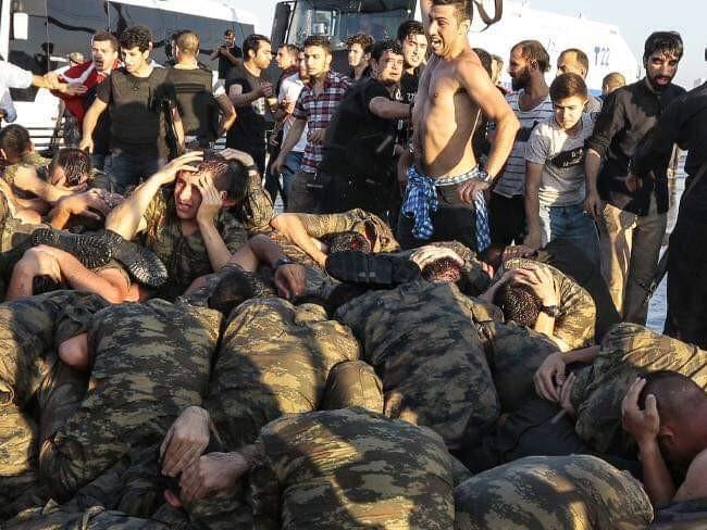 Unutmadık! 🇹🇷 15 Temmuz'un en unutulmaz olayı senin için neydi?