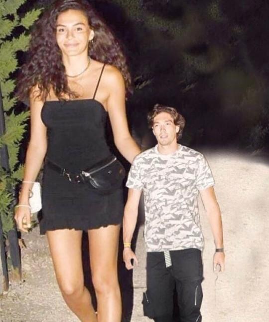 Cedi Osman ve Ebru Şahin el ele görüntülendi. Yeni çifti beğendiniz mi?