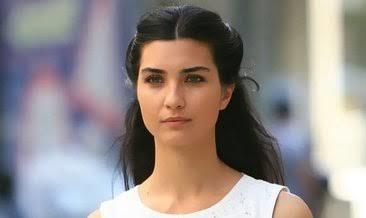 Tuba Büyüküstün güzel ve çekici bir kadın mı?
