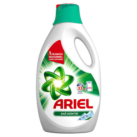 Ariel dağ esintisi sıvı çamaşır deterjanı ilk yıkamada üstün leke çıkarma sağlar.