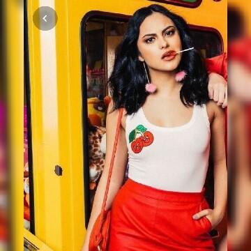 Sizce Camila Mendes güzel mi (fotoğraflı)?