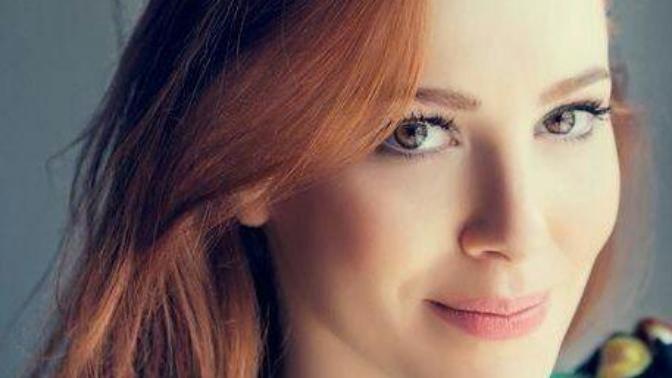 Elçin mi Hazal Filiz Küçükköse mi?(fotoğraflı)?