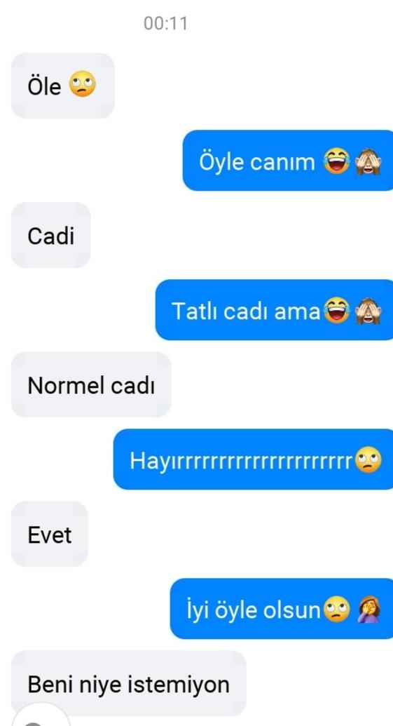 Yakışıklı çocuk tatlı çocuk aslında ama güvenim yok artık erkeklere böyle konuşması beni düşündürdü 🙄