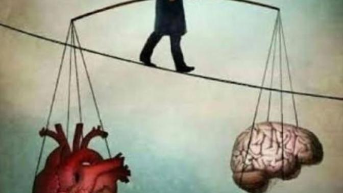 Eğer bir gün; aklın ile vicdanın arasında kalırsan, hangisini seçersiniz? Neden?