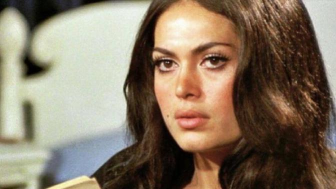 Hande Erçeli Türkan Şoray’a benzetenler var bence alakaları yok benzemiyor sizce benziyor mu?