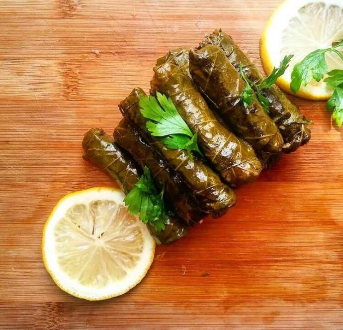 Yaprak sarma limonlu mu limonsuz mu olmalı?