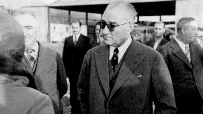 Atatürk'e alttan alttan lanet okuyan diyanet işleri başkanı ali erbaş hakkında ne düşünüyorsunuz?