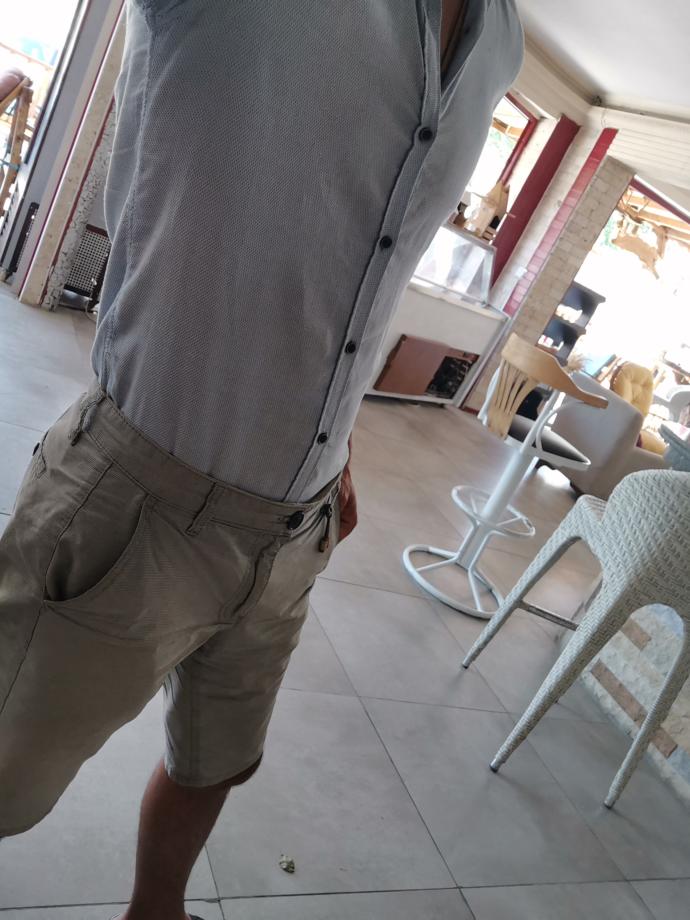 Bu sıcakta nasıl kot pantolon giyebiliyorsunuz?