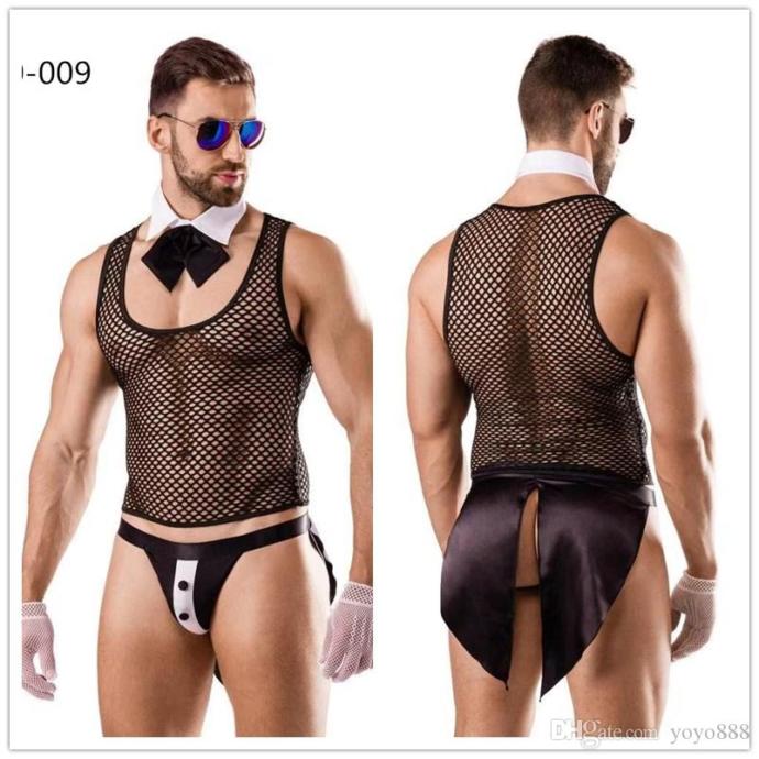 Erkek yatak odasına girdiğinde, üzerinde ne olursa kadınların gözünde seksi olur?