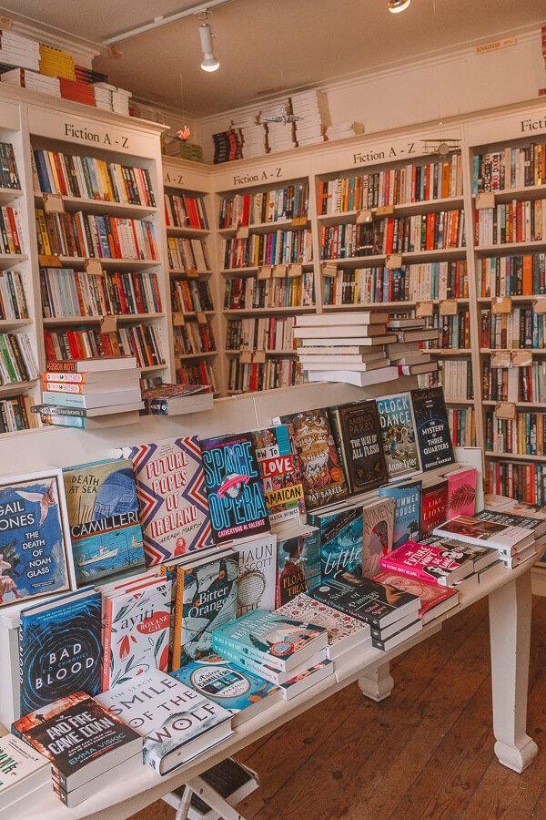 Kitap alırken hangi yayınevi tercih edilmeli?