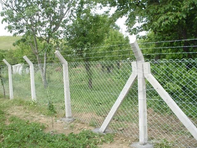 Simge Sağın Dergi Cekimi için File Çorap giymiş nasıl buldunuz?