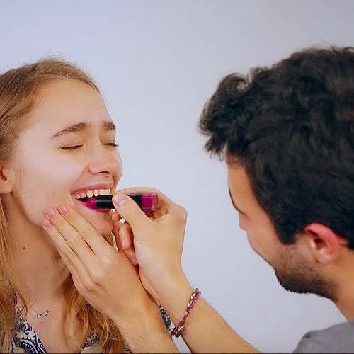 Sevgiliniz makyajınızı yapmak istese /tıraşınızı yapmak istese yaptırır mısınız?