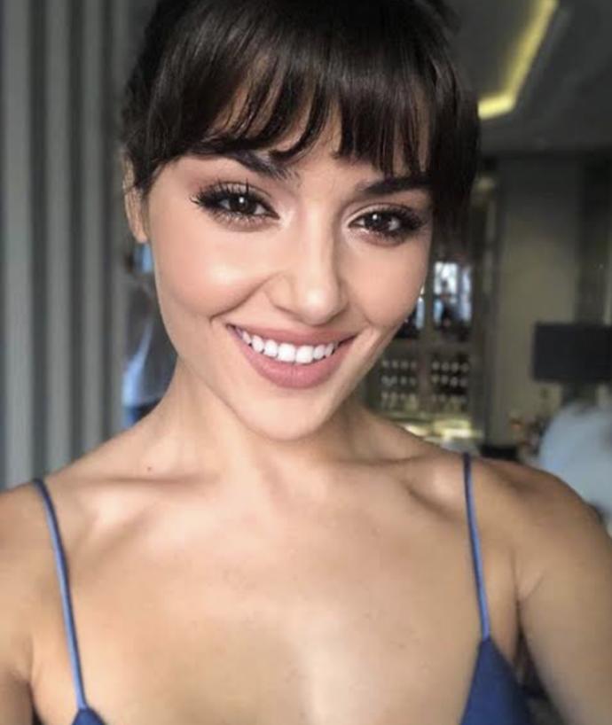 Fahriye Evcen mi daha güzel Hande Erçel mi sizcee?