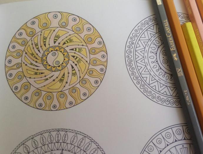 Mandala nasıl boyanır? Hangi marka ve tür kalemle güzel olur?
