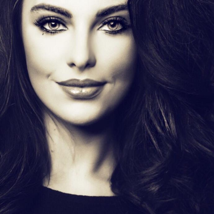 Fahriye Evcen mi daha güzel Tuvana Türkay mı?