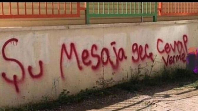 Mesajınıza geç cevap veren flörtten/arkadaştan/sevgiliden soğur musunuz?