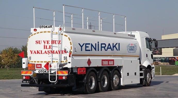 Arabanızın arka camına bir yazı yazsaydınız bu ne olurdu?