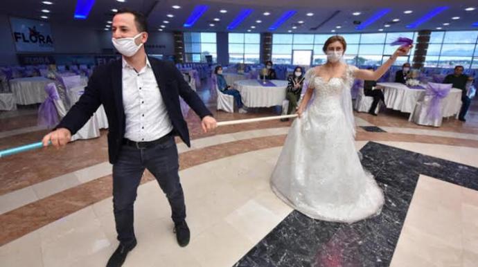 Pandemi tedbirlerinden sonra neden aşırı derecede söz, nişan, düğün olayı arttı?
