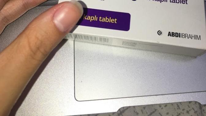 Ablamın odasında buldum bu ne hapı?