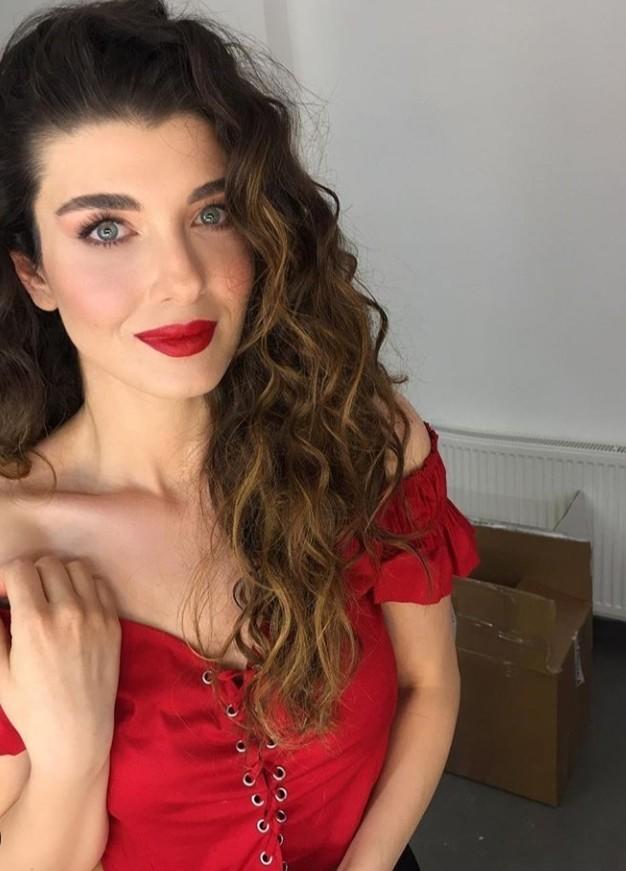 Aslıhan Güner çok güzel değil mi ya?