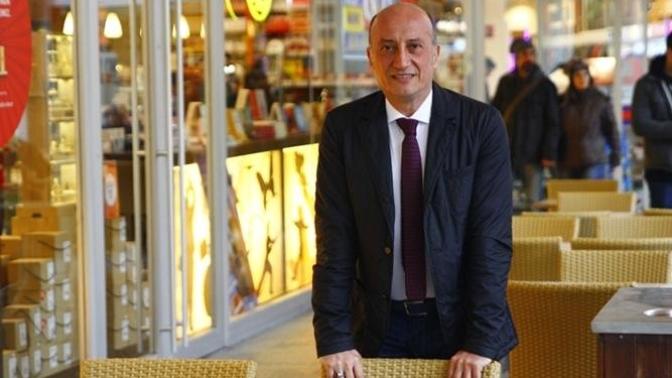 Ben marka danışmanı ve girişim koçu Ömer Şengüler, girişimcilik hakkında sorularınızı KizlarSoruyor YouTube kanalında yanıtladım!